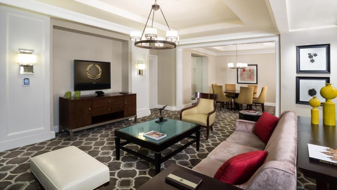 Caesars Palace Las Vegas By Suiteness Room photo